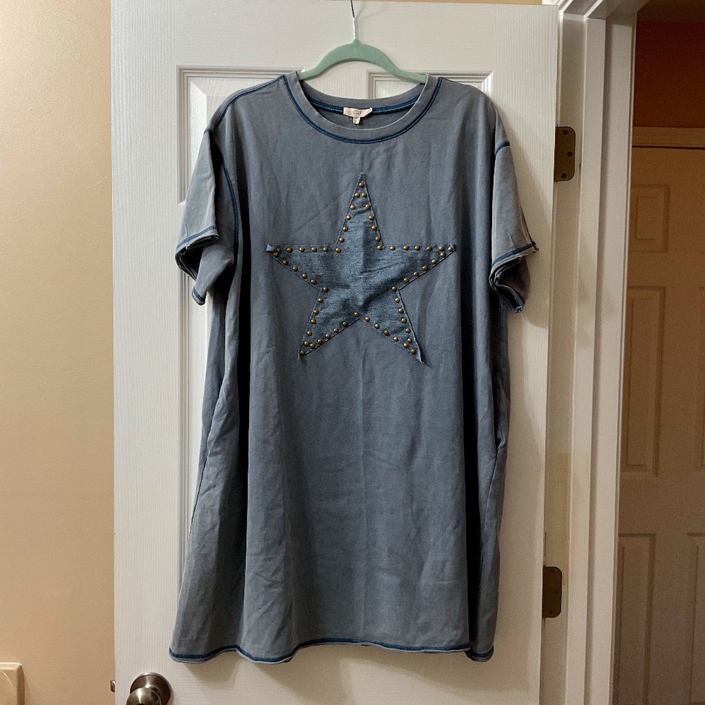 NWT Easel Star Patch Mineral Washed T Shirt Dress